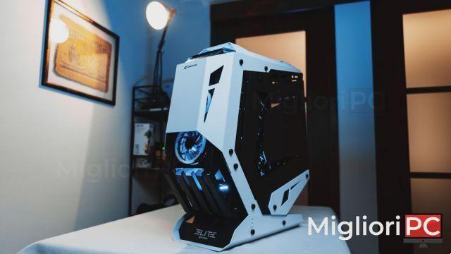 Sharkoon Elite Shark CA700 • Review of a futuristic case