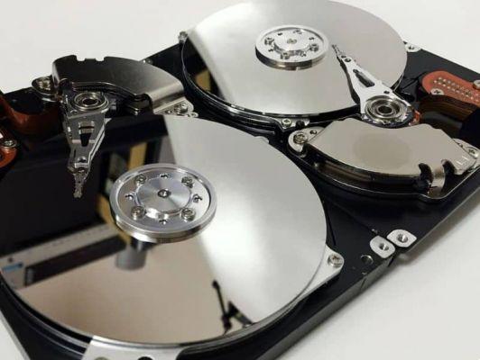 How to change the attributes of a read-only hard drive in Windows