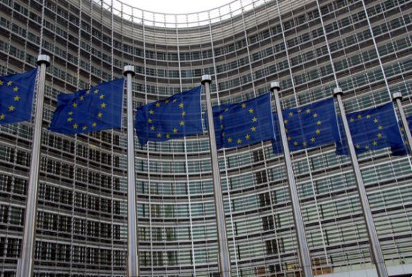 A União Europeia quer apertar o cinto na grande tecnologia