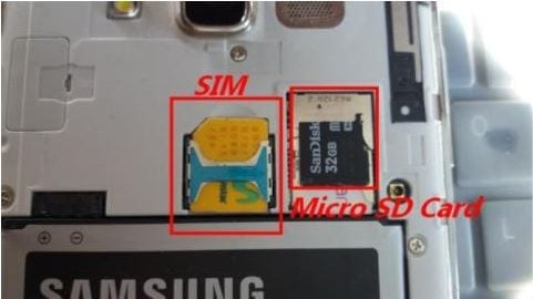Como remover e inserir o cartão SIM / SD no Galaxy J7