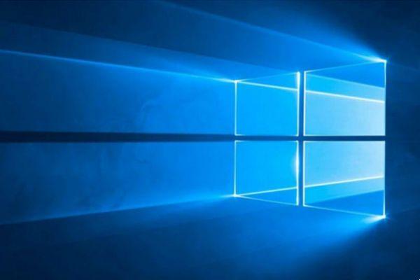 Como personalizar o Windows 10 e adicionar detalhes de recursos do sistema?